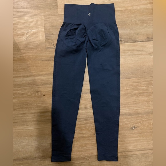 HALARA Blue Leggings with High-Waisted tummy control and butt scrunch - Picture 1 of 4